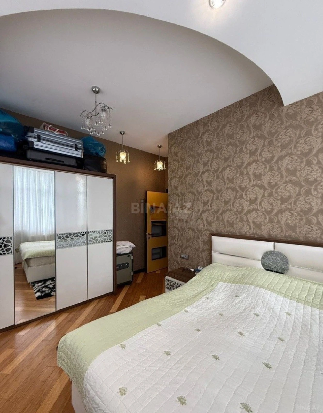 Kirayə verilir 3 otaqlı mənzil 120 m²