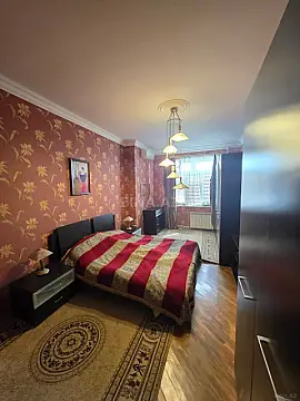 Kirayə verilir 2 otaqlı mənzil 113 m²