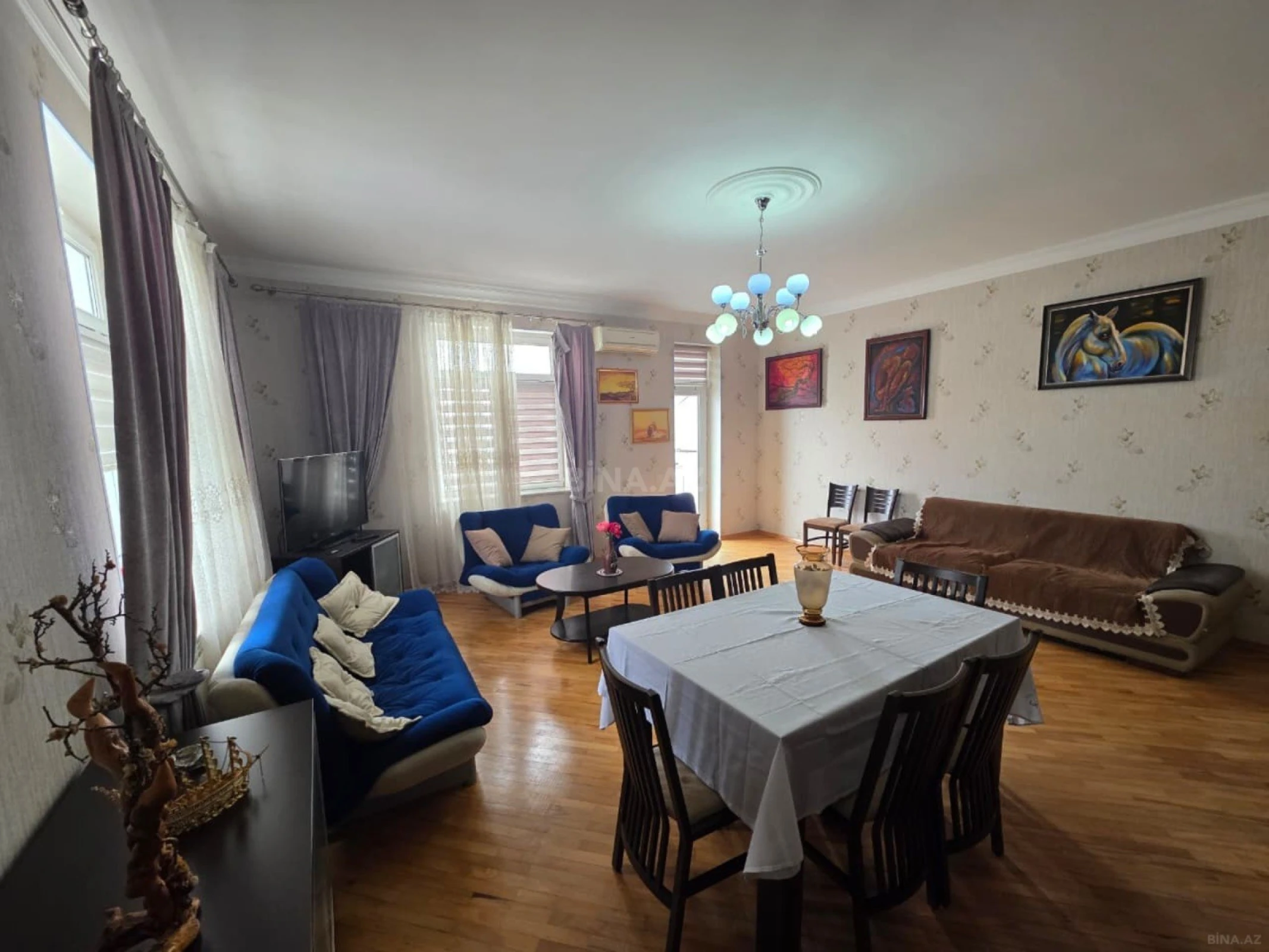 Kirayə verilir 2 otaqlı mənzil 113 m²