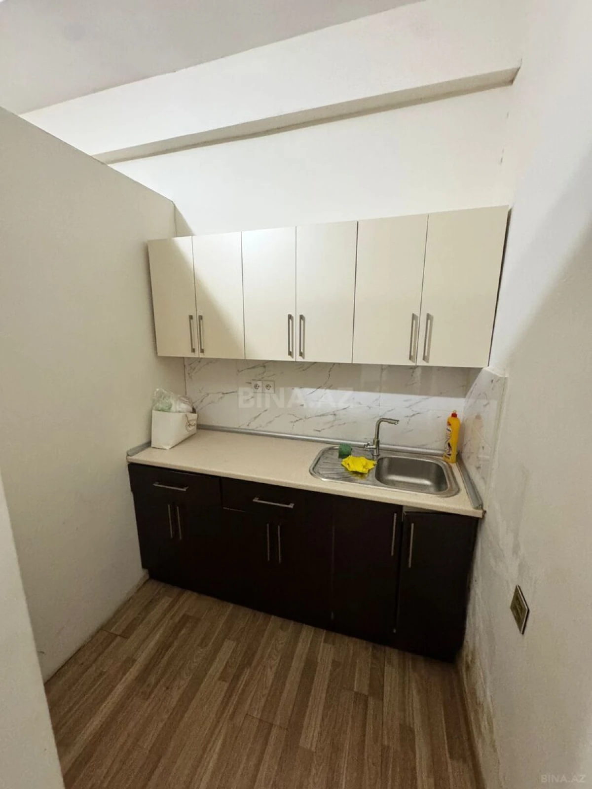 Kirayə verilir 3 otaqlı ofis 100 m²