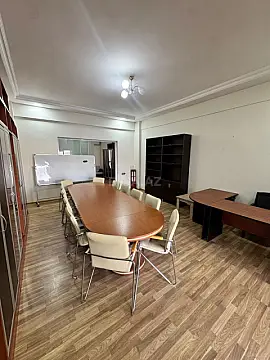 Kirayə verilir 3 otaqlı ofis 100 m²