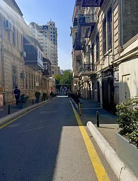 Satılır 3 otaqlı mənzil 60 m² — Bakı, Sahil qəs. 3 otaq 60.00 m²