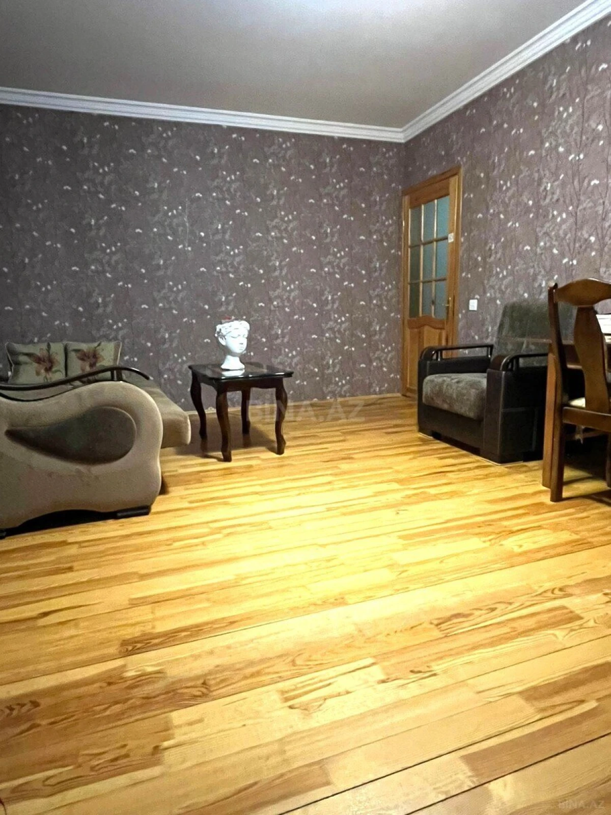 Satılır 2 otaqlı mənzil 82 m²