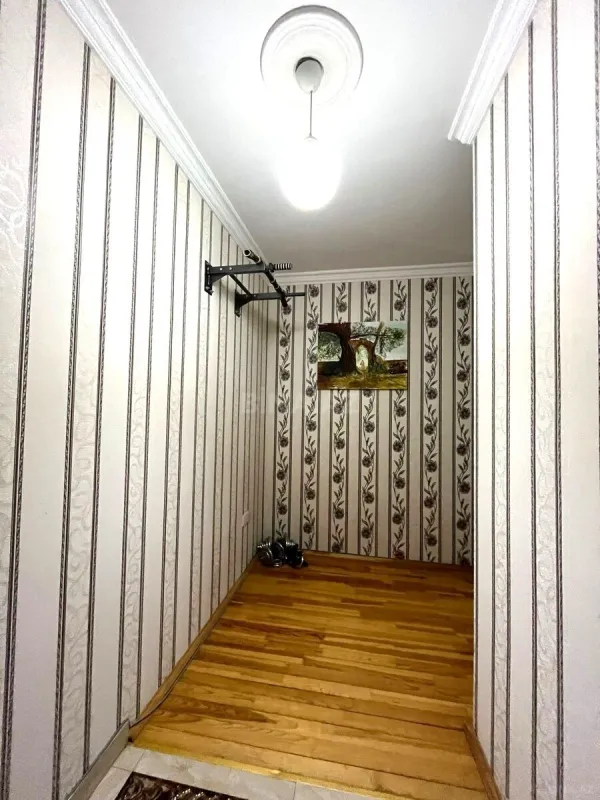 Satılır 2 otaqlı mənzil 82 m²