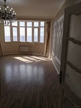Satılır 4 otaqlı mənzil 165 m²