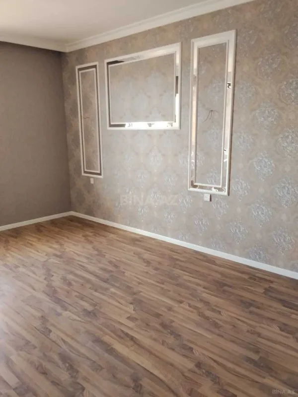 Satılır 4 otaqlı mənzil 165 m²