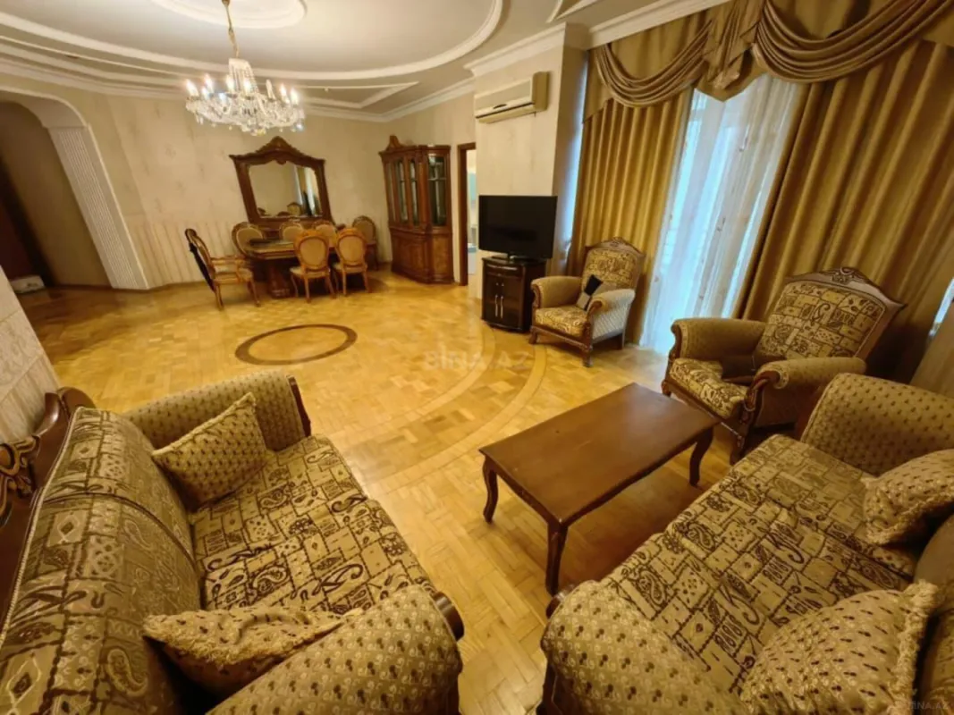 Kirayə verilir 3 otaqlı mənzil 120 m²