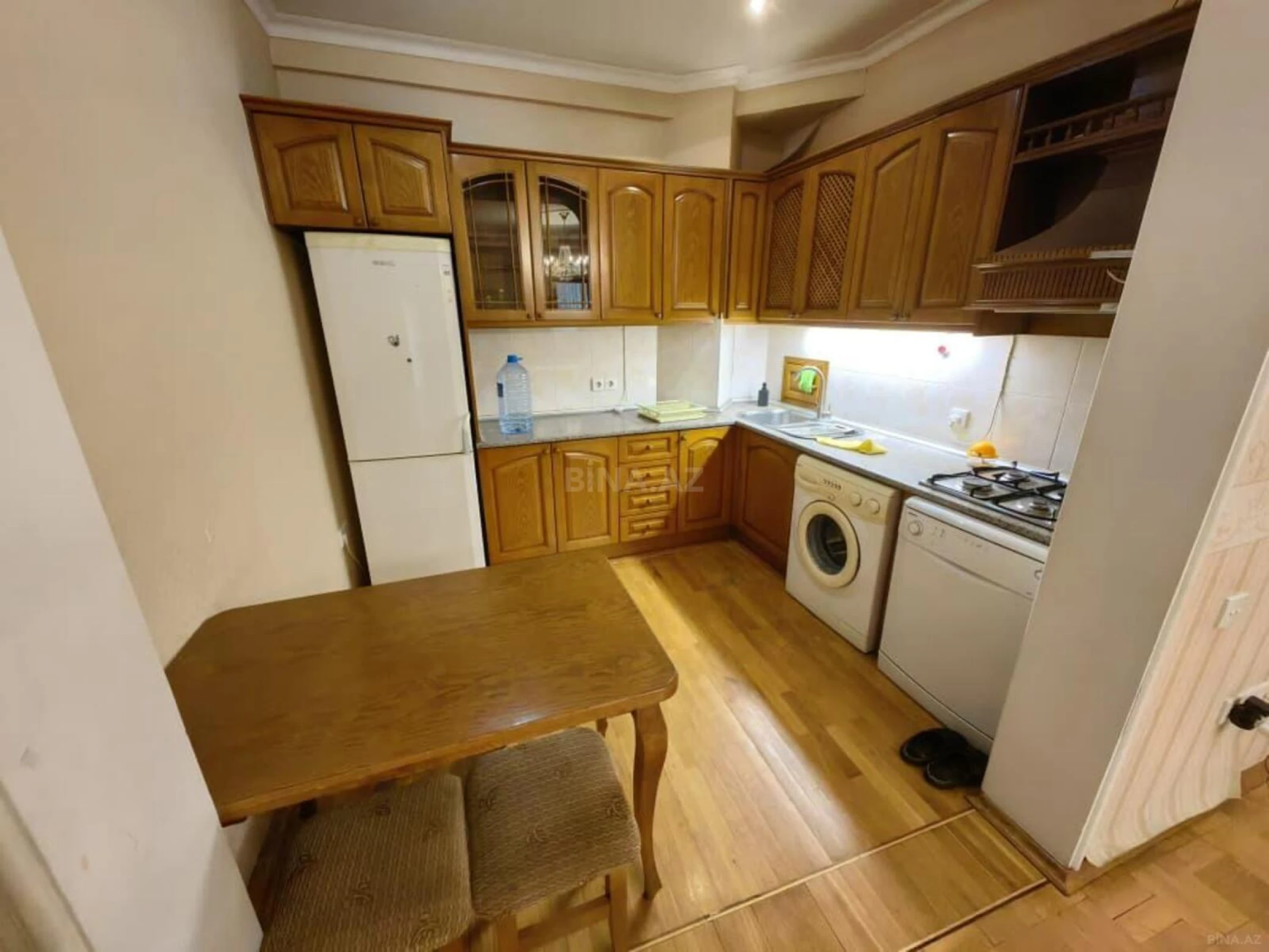 Kirayə verilir 3 otaqlı mənzil 120 m²