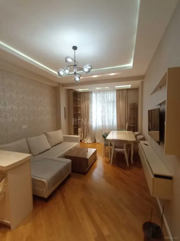 Kirayə verilir 2 otaqlı mənzil 65 m²