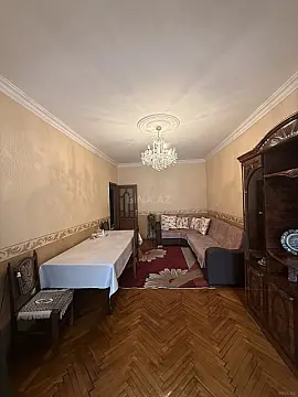 Satılır 4 otaqlı mənzil 101 m²