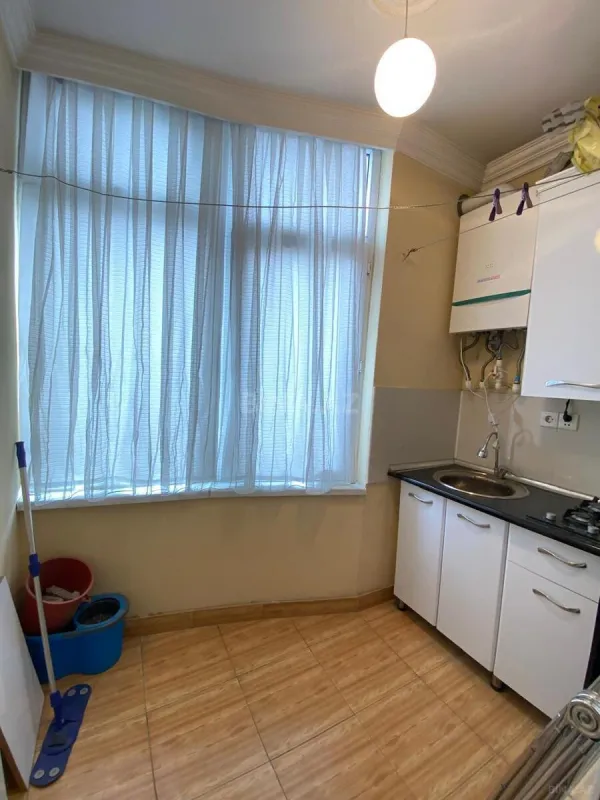 Kirayə verilir 2 otaqlı mənzil 75 m²