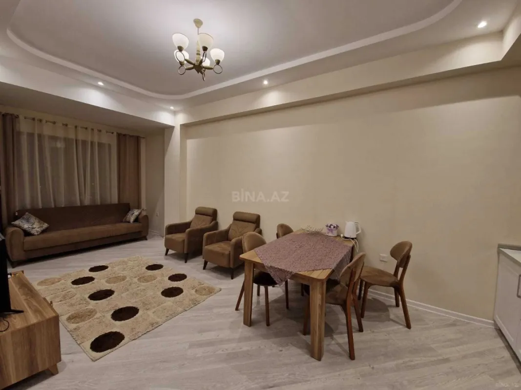 Kirayə verilir 2 otaqlı mənzil 75 m²