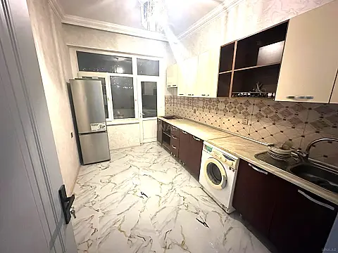 Kirayə verilir 2 otaqlı mənzil 70 m²