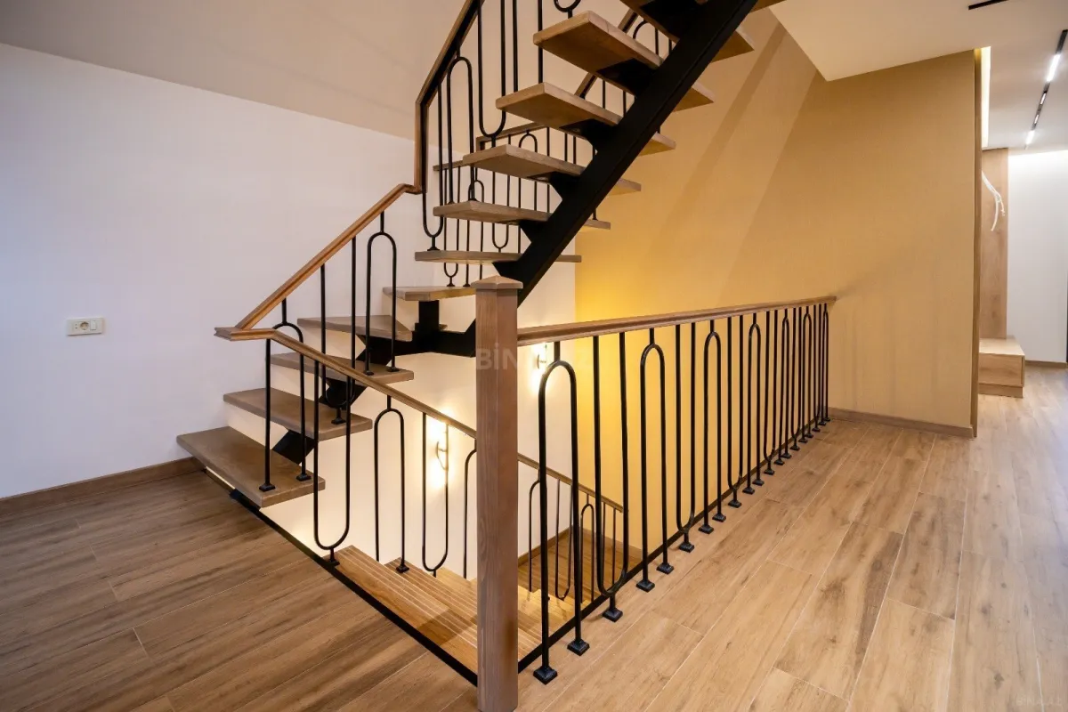 Satılır 3 otaqlı həyət evi 138 m²