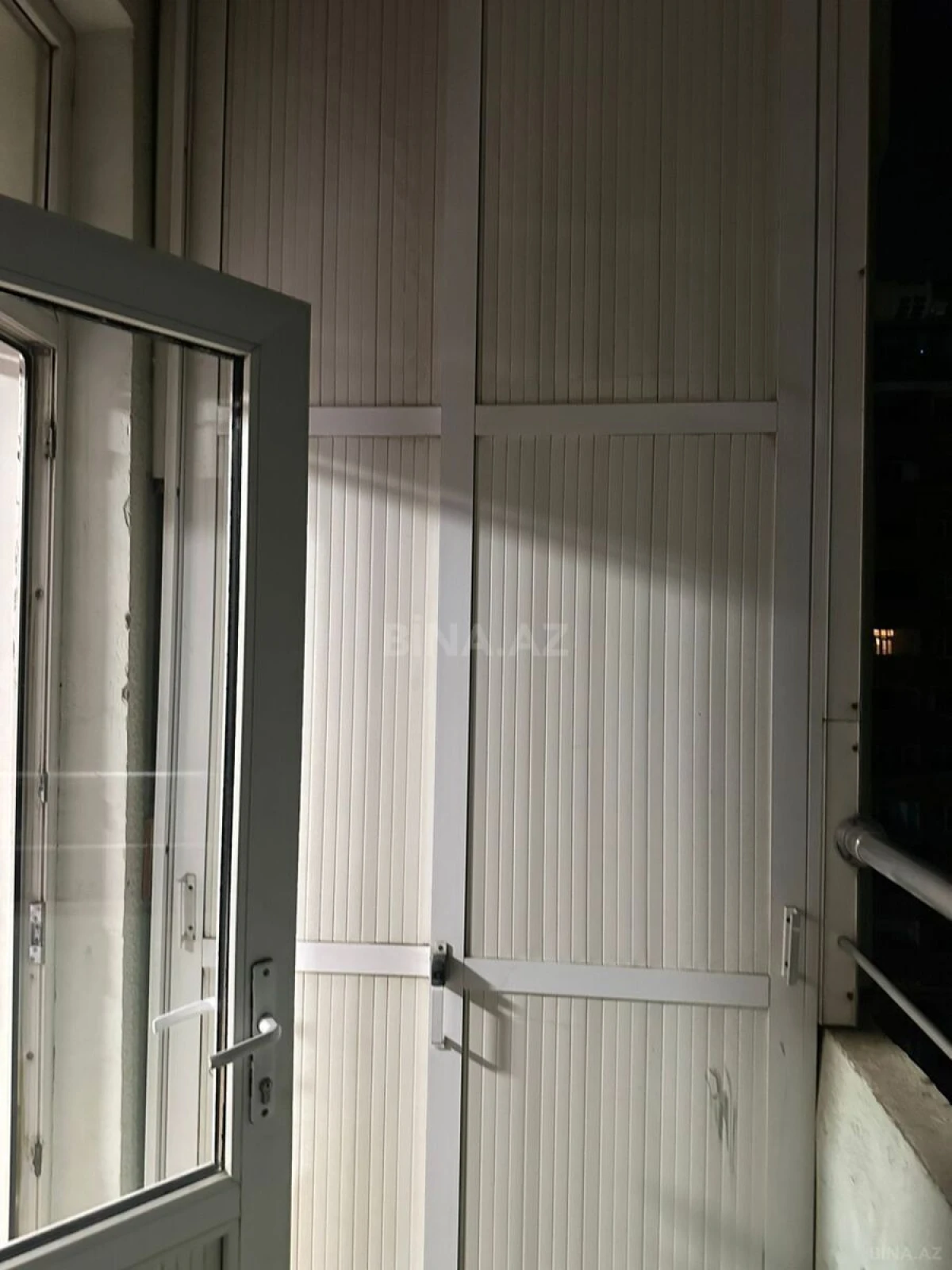 Kirayə verilir 2 otaqlı mənzil 67 m²