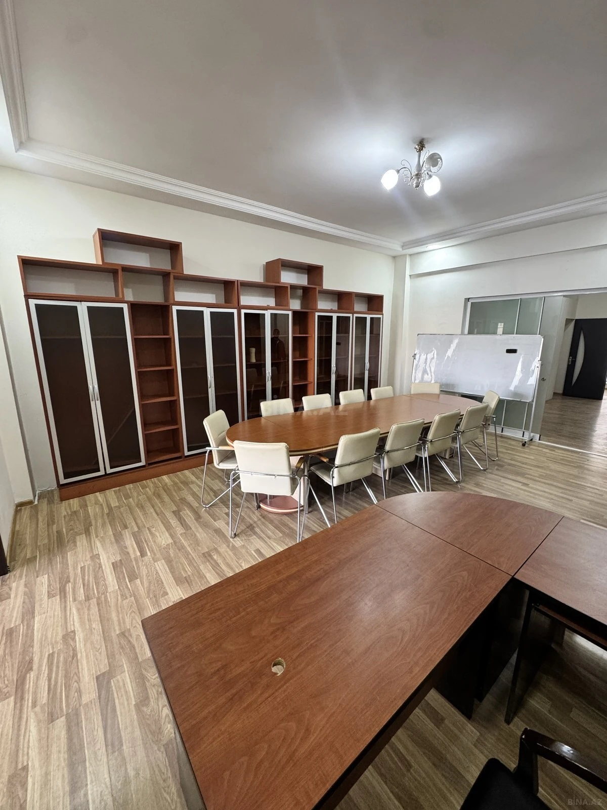 Kirayə verilir obyekt 100 m²