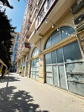 Satılır obyekt 253 m² — Bakı, Badamdar 253.00 m²