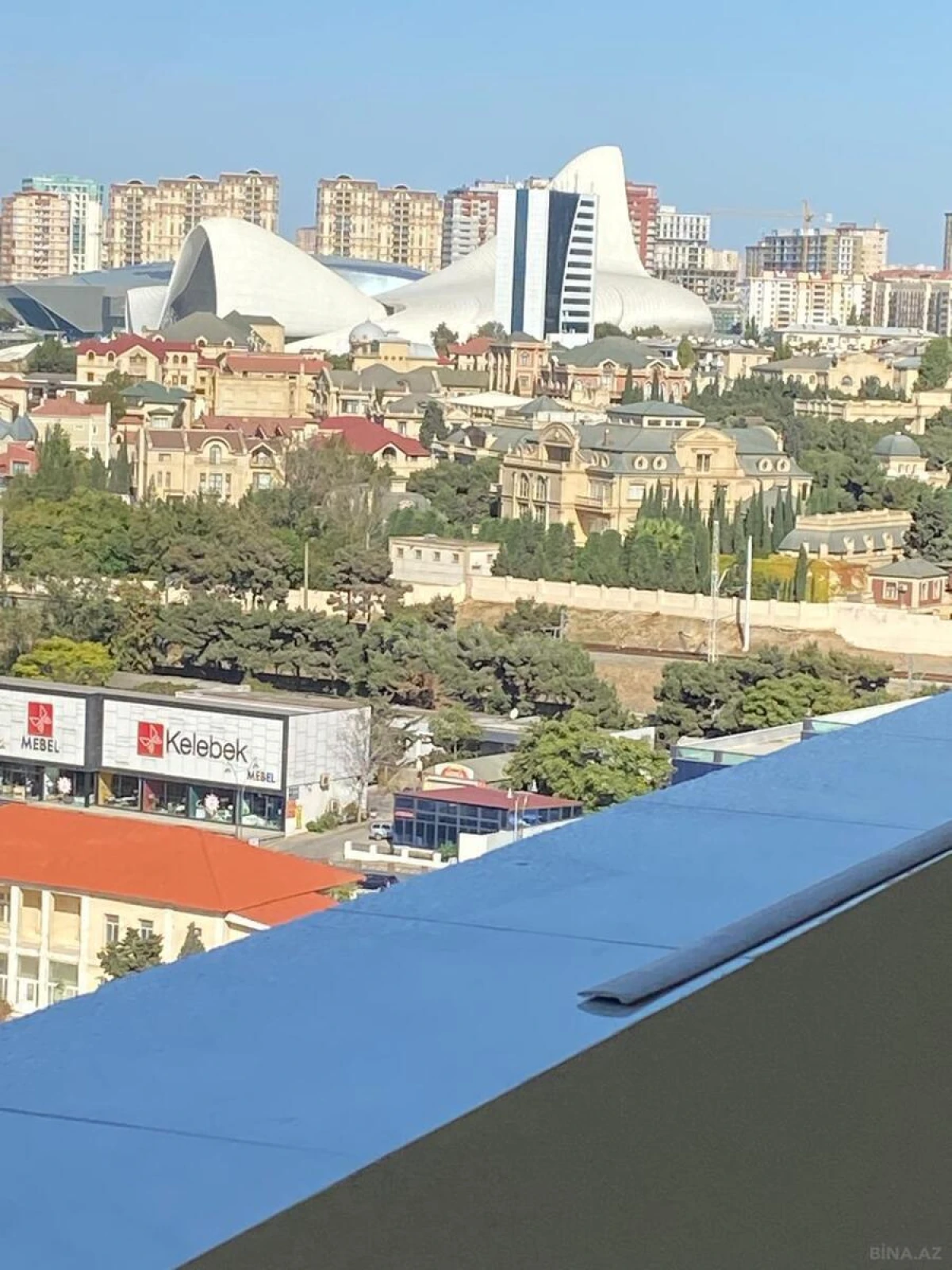 Satılır 2 otaqlı mənzil 66 m²