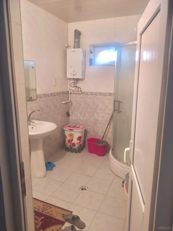 Satılır 5 otaqlı həyət evi 200 m²