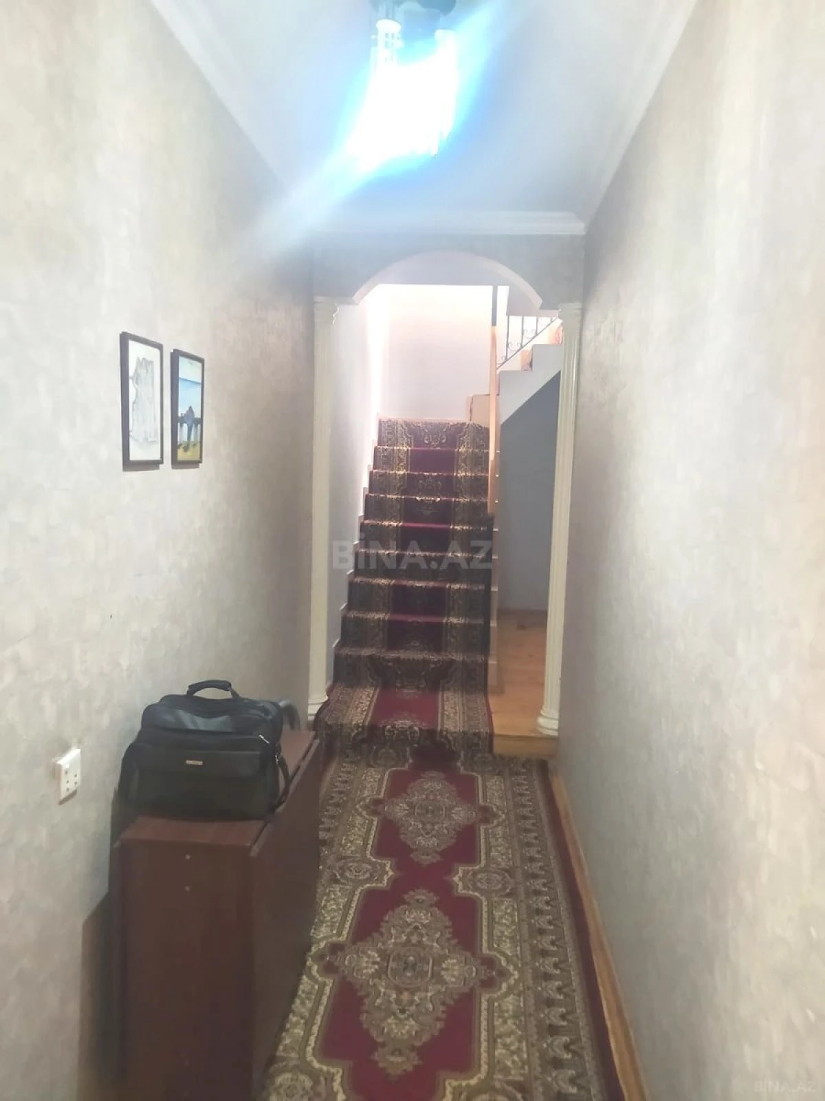 Satılır 5 otaqlı həyət evi 200 m²