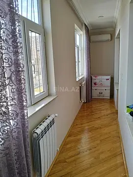 Satılır 5 otaqlı mənzil 120 m²