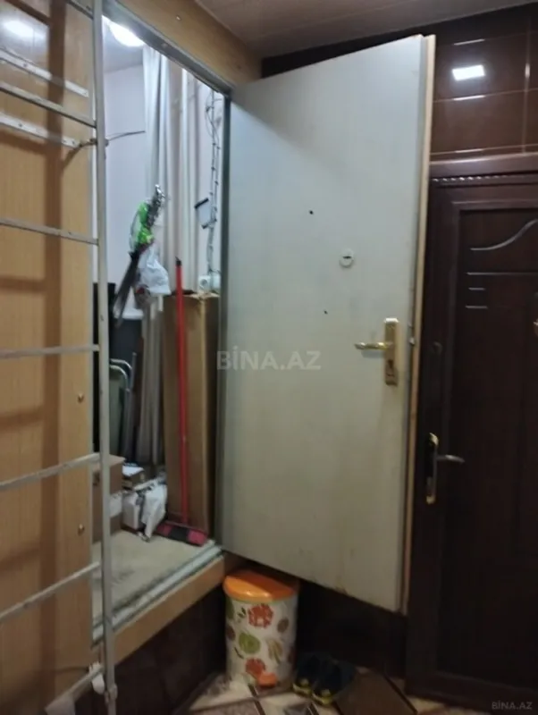 Satılır 5 otaqlı mənzil 120 m²