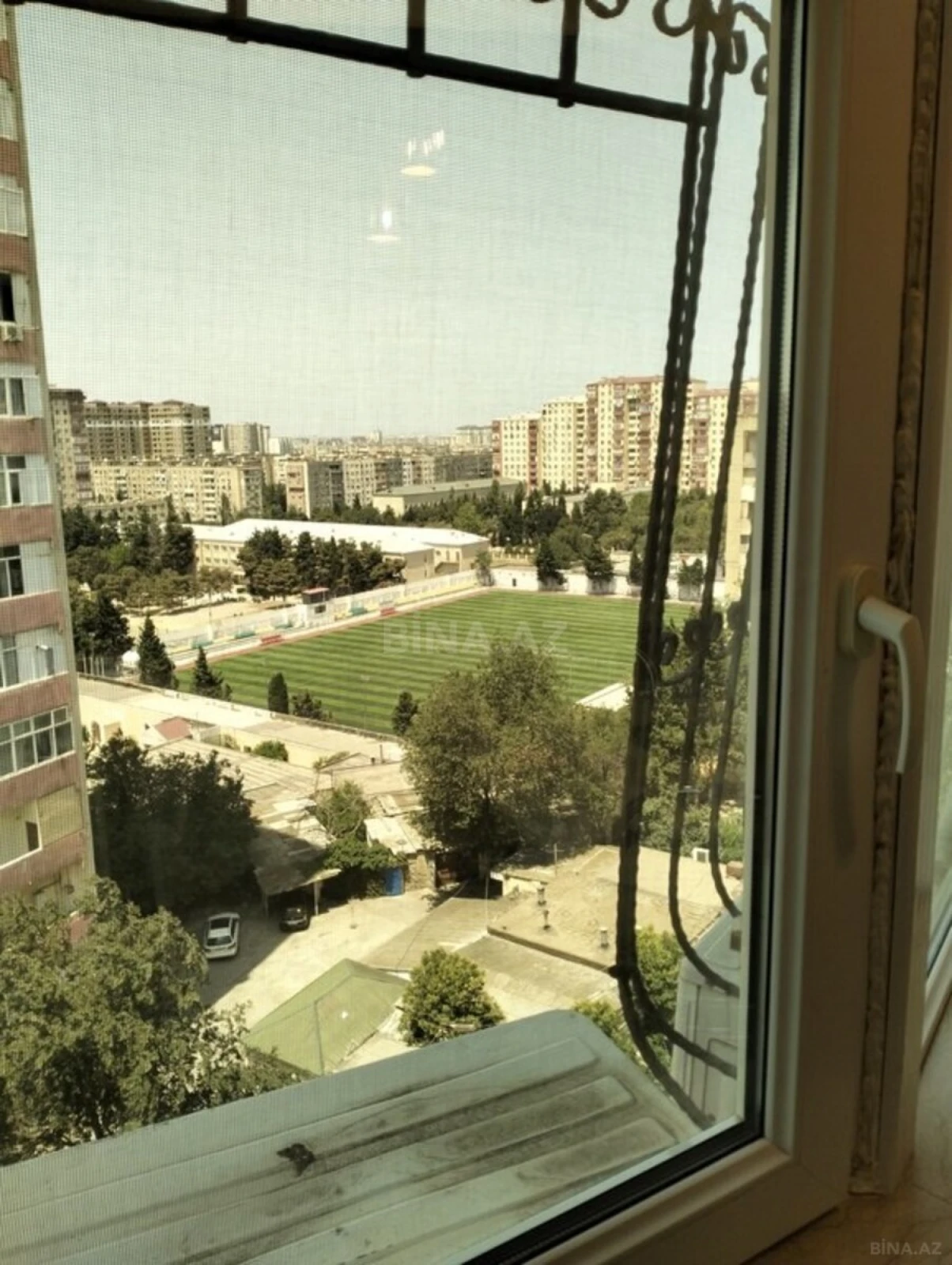 Satılır 5 otaqlı mənzil 120 m²