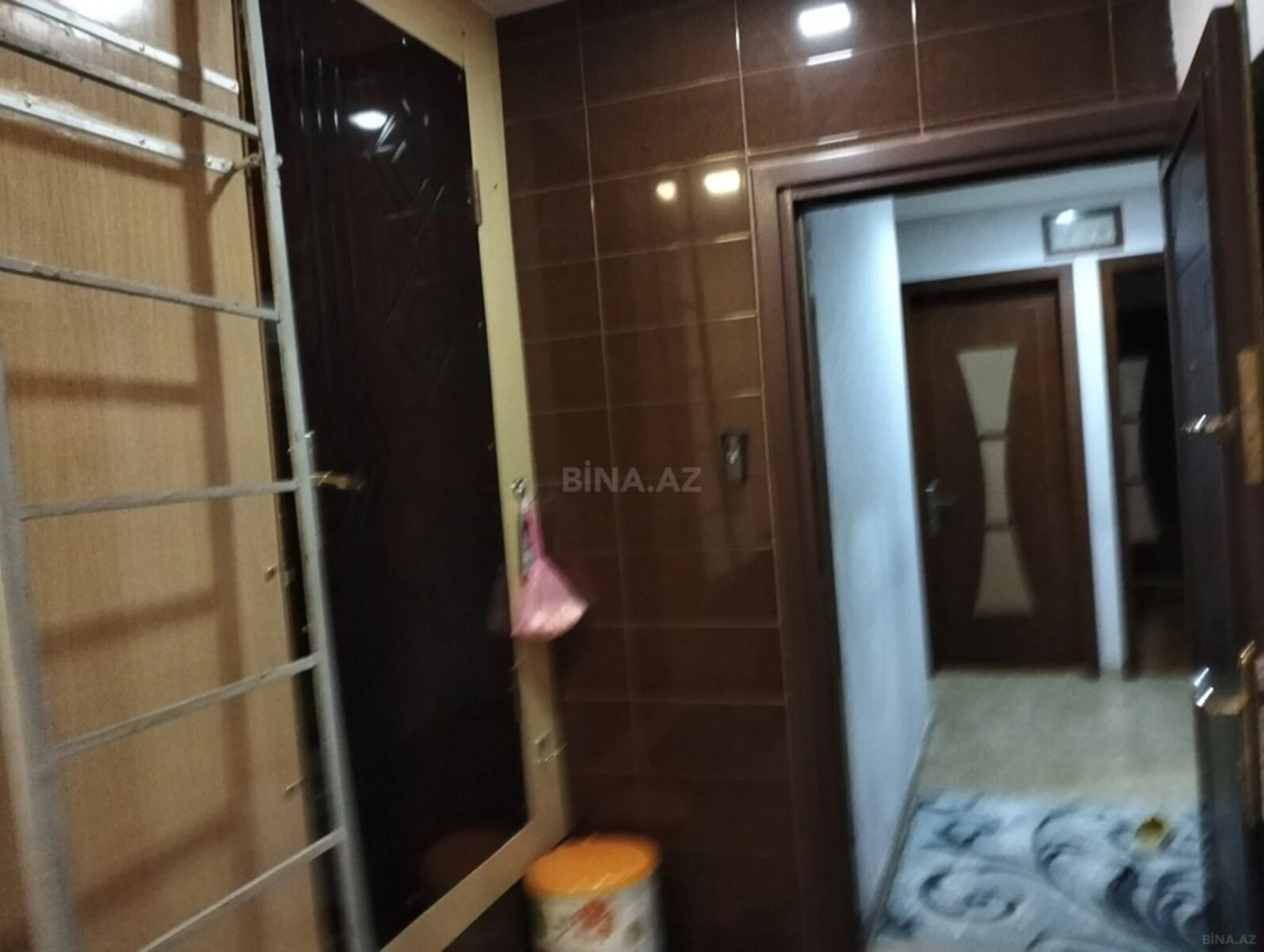 Satılır 5 otaqlı mənzil 120 m²