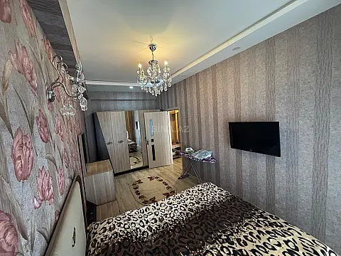 Kirayə verilir 2 otaqlı mənzil 56 m²