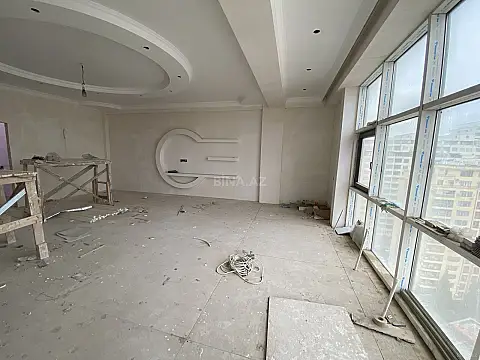 Satılır 3 otaqlı mənzil 175 m²