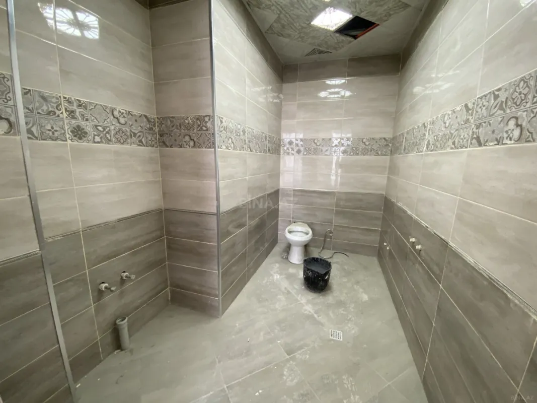 Satılır 3 otaqlı mənzil 175 m²