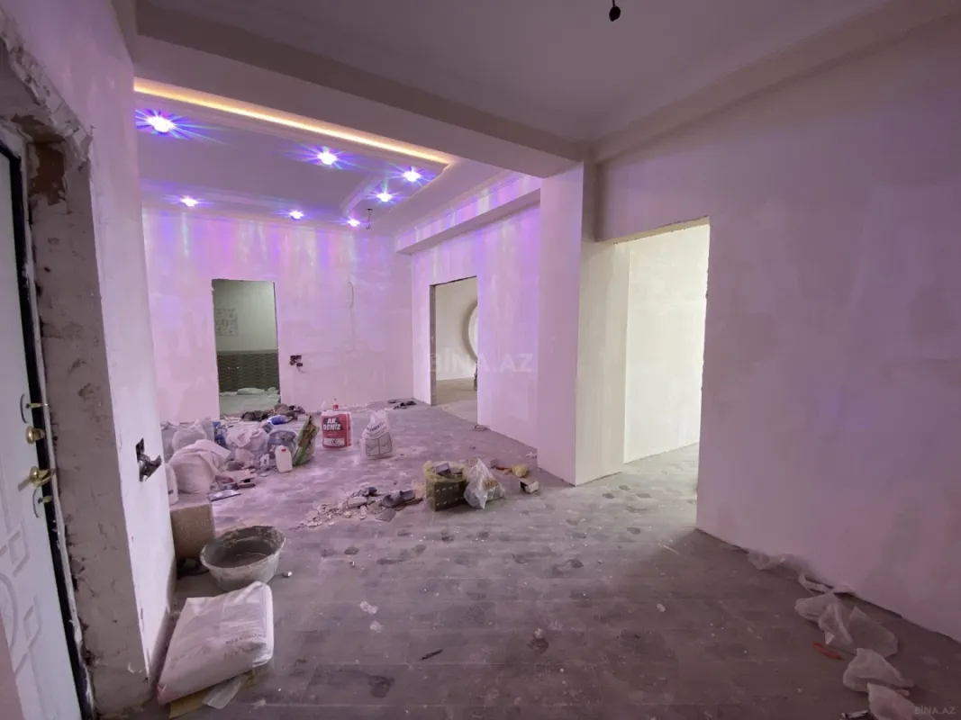 Satılır 3 otaqlı mənzil 175 m²