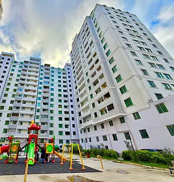 Satılır 4 otaqlı mənzil 135 m²