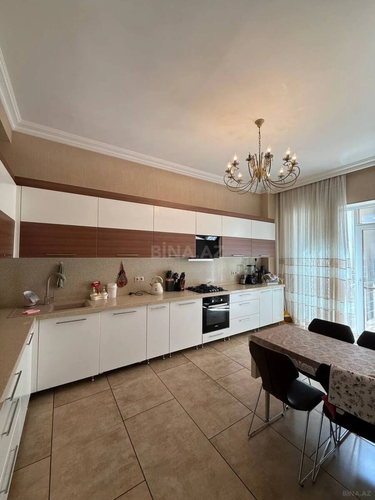 Satılır 6 otaqlı həyət evi 330 m²