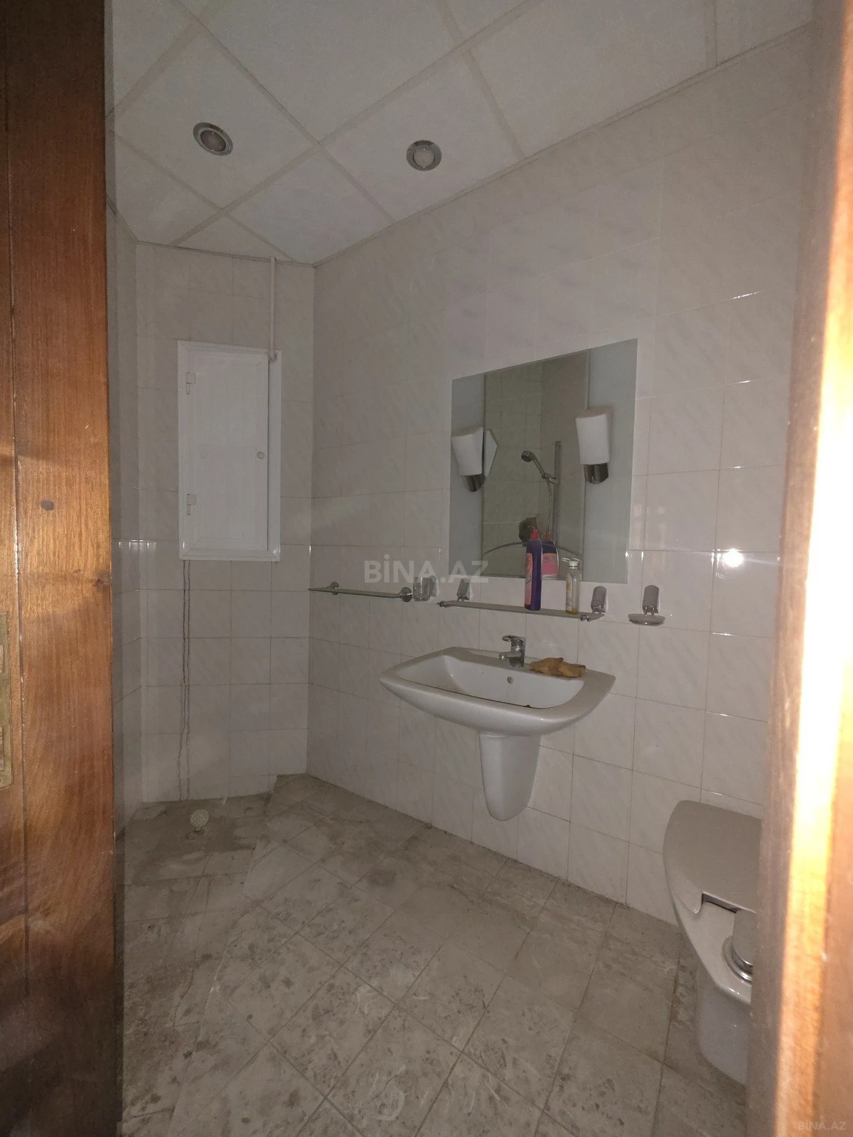 Satılır 2 otaqlı mənzil 68 m²