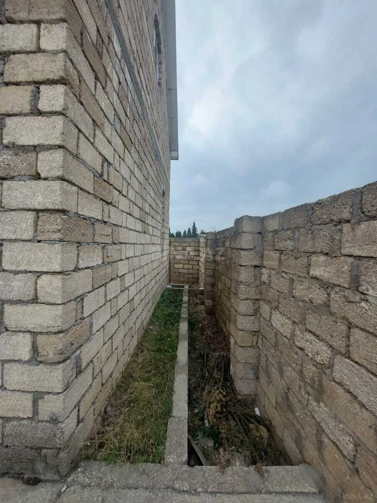 Satılır 4 otaqlı həyət evi 90 m²