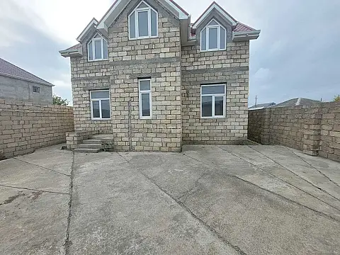 Satılır 4 otaqlı həyət evi 90 m²