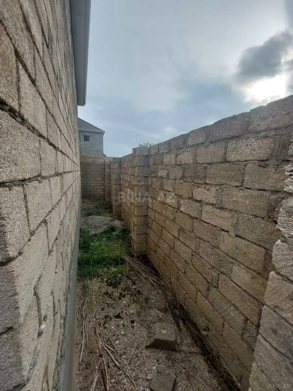 Satılır 4 otaqlı həyət evi 90 m²