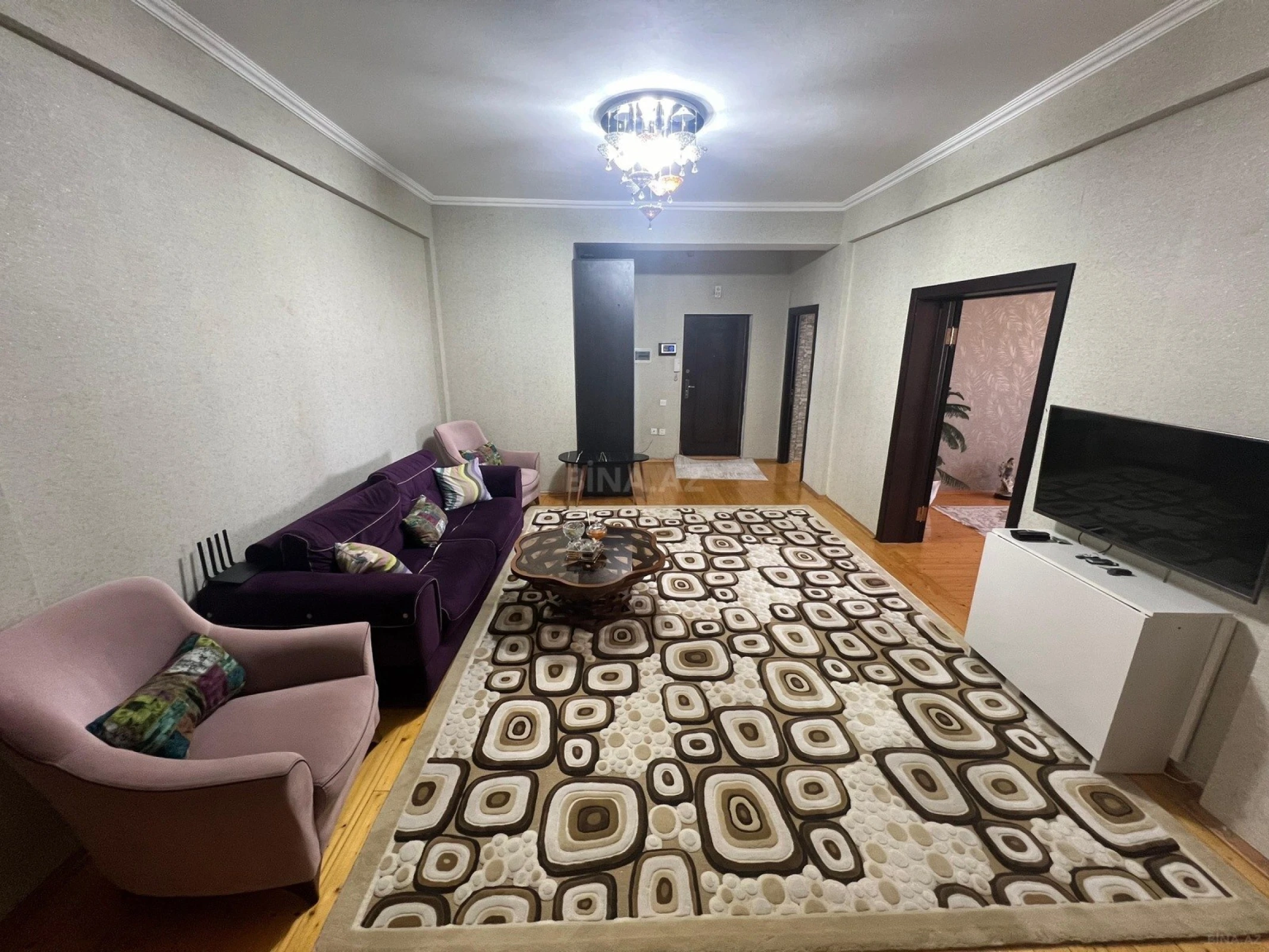 Satılır 4 otaqlı mənzil 128.1 m²
