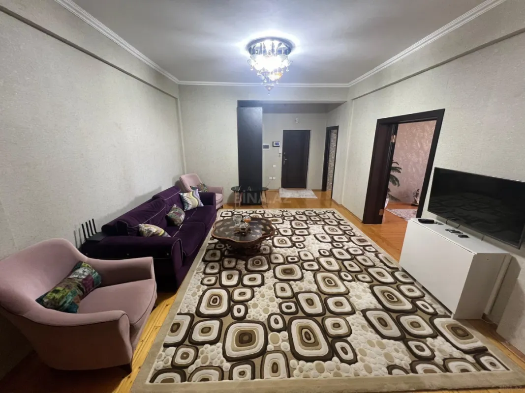 Satılır 4 otaqlı mənzil 128.1 m²