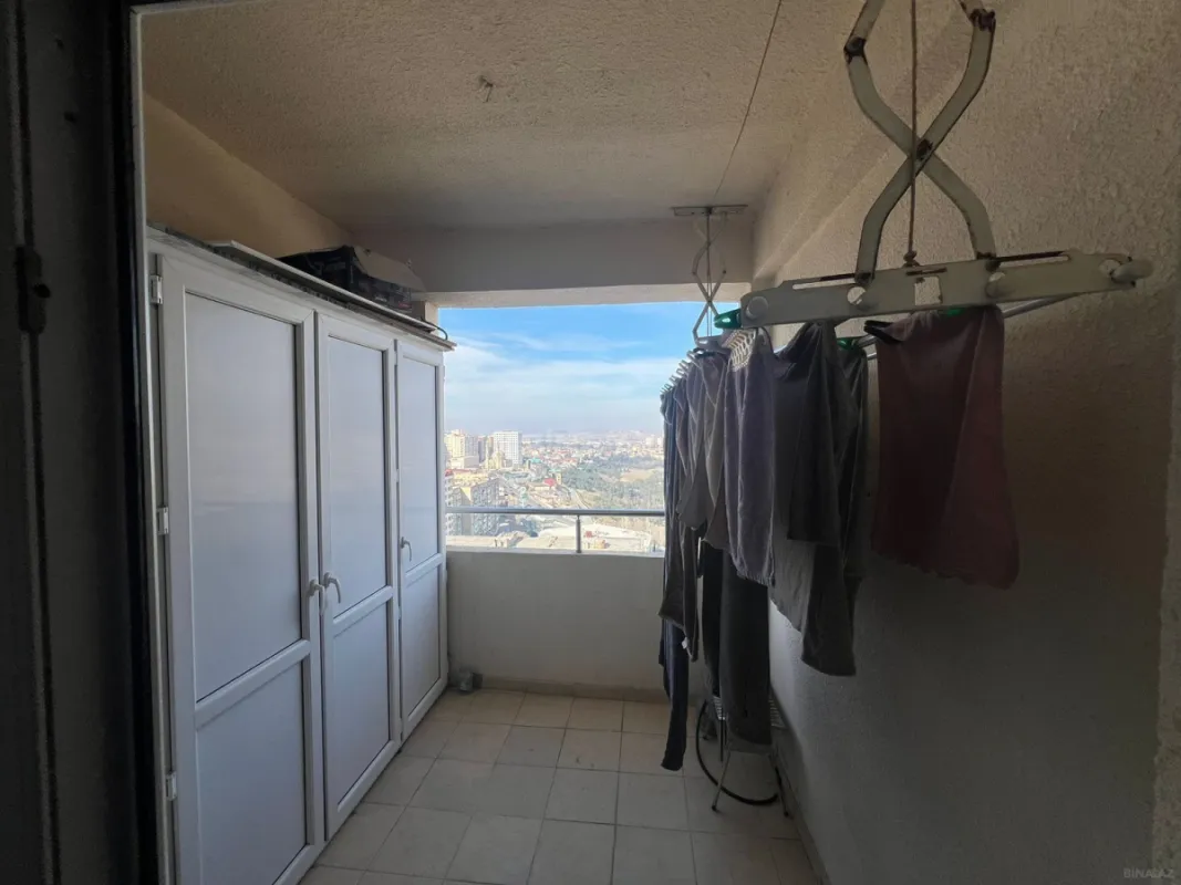 Satılır 4 otaqlı mənzil 128.1 m²