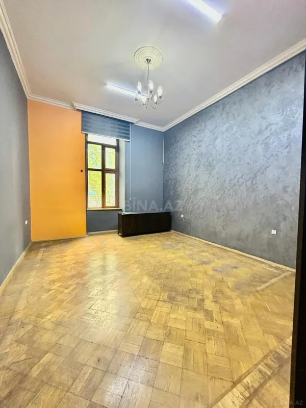 Kirayə verilir 3 otaqlı ofis 150 m²