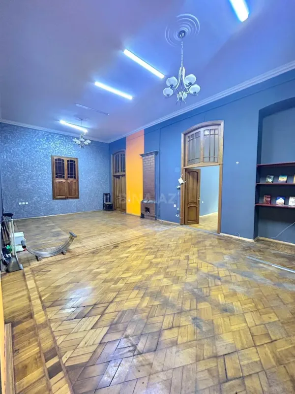 Kirayə verilir 3 otaqlı ofis 150 m²