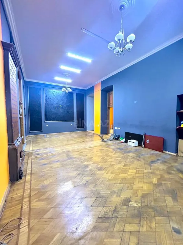 Kirayə verilir 3 otaqlı ofis 150 m²