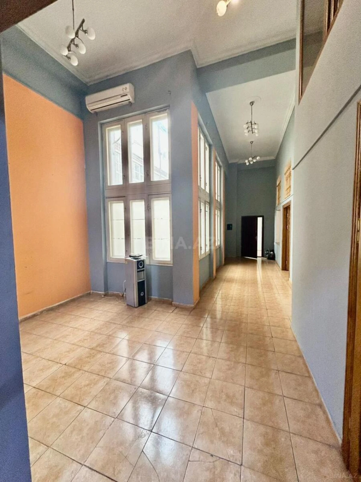Kirayə verilir 3 otaqlı ofis 150 m²