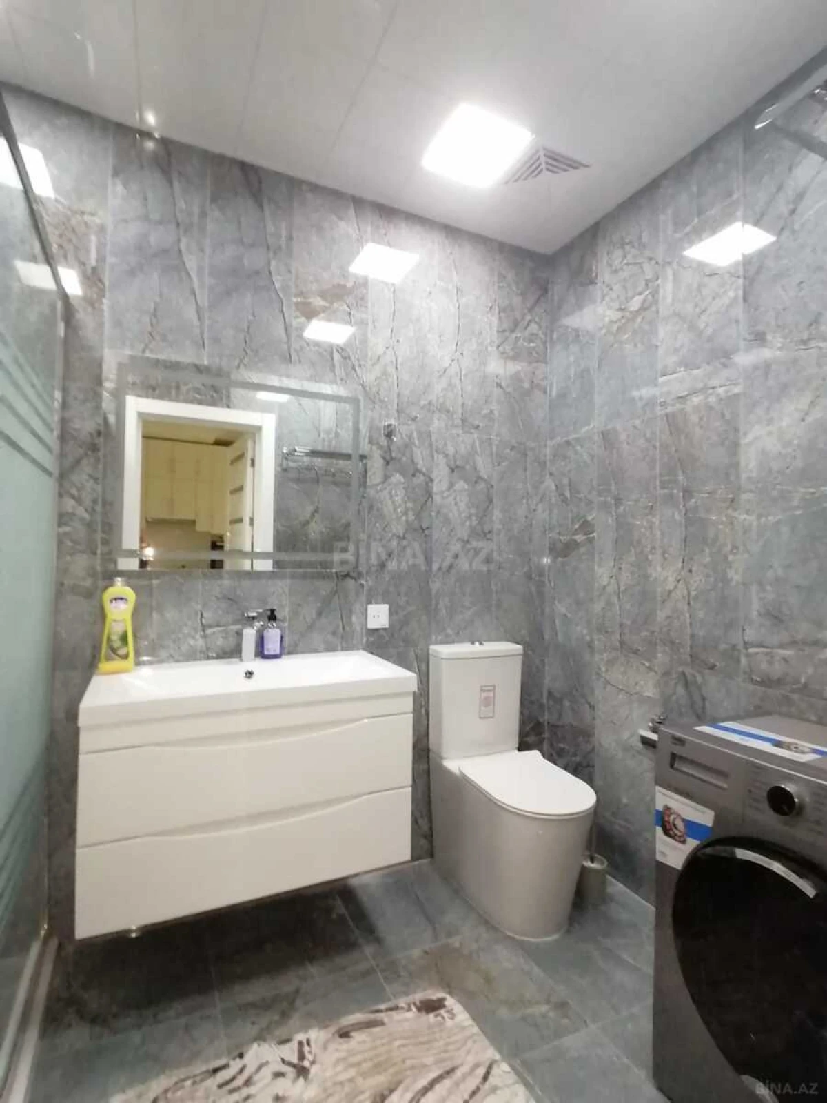 Kirayə verilir 2 otaqlı mənzil 70 m²