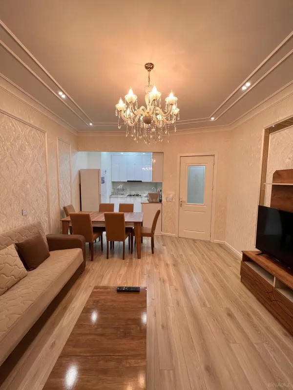Kirayə verilir 2 otaqlı mənzil 70 m²