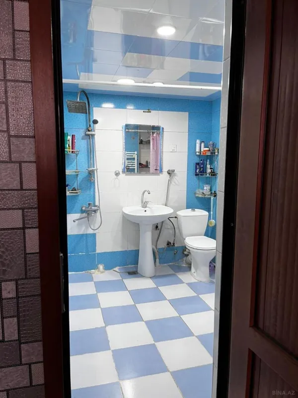 Satılır 4 otaqlı mənzil 149 m²