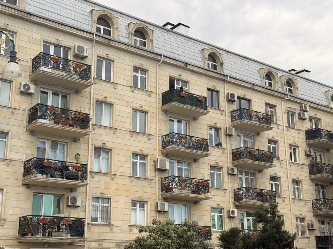 Satılır 1 otaqlı mənzil 34 m²