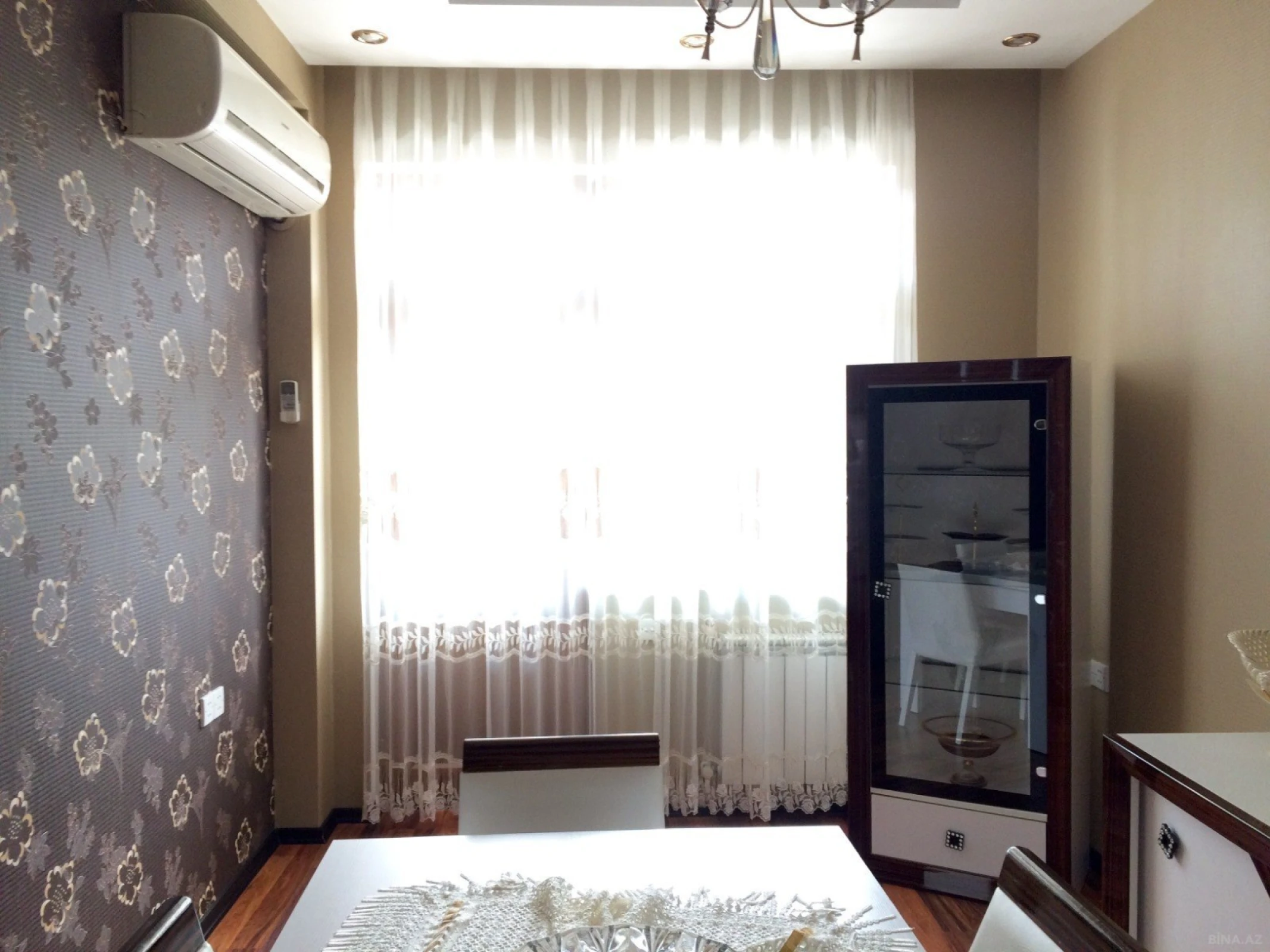 Satılır 4 otaqlı mənzil 117 m²